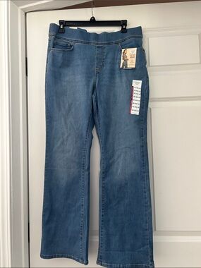 Classic Mid Blue Wide Leg Jeans — Women's Stretch Flare
